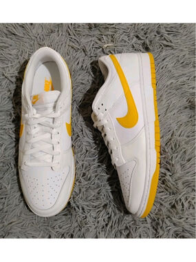 Nike Dunk Low Mens Size 12.5 White University Gold Sneakers DV0831-110